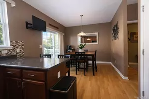 1404 Hawthorn Way, New Windsor, NY 12553 - Photo 16