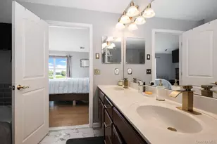 1404 Hawthorn Way, New Windsor, NY 12553 - Photo 28