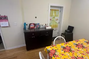 128 William St, Newburgh, NY 12550 - Photo 8