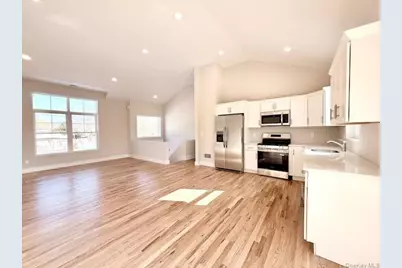 40 St George Drive, Shirley, NY 11967 - Photo 16