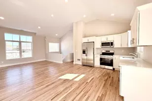 40 St George Dr, Shirley, NY 11967 - Photo 16