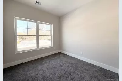 40 St George Drive, Shirley, NY 11967 - Photo 12