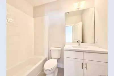 40 St George Drive, Shirley, NY 11967 - Photo 10