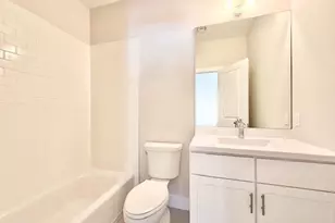 40 St George Dr, Shirley, NY 11967 - Photo 10