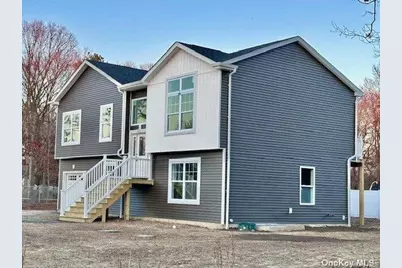 40 St George Drive, Shirley, NY 11967 - Photo 4