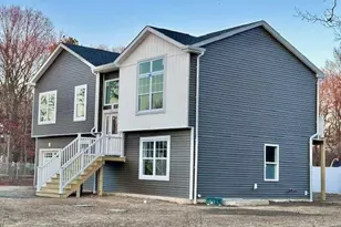 40 St George Dr, Shirley, NY 11967 - Photo 4