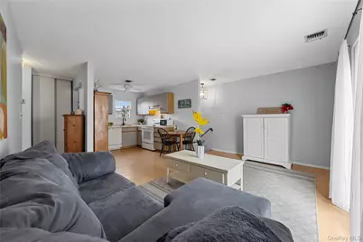 116 Westend Avenue #8, Freeport, NY 11520 - Photo 4