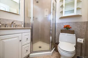 2863 Harbor Rd, Merrick, NY 11566 - Photo 14