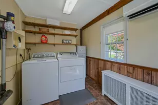 147 N Country Rd, Mount Sinai, NY 11766 - Photo 38