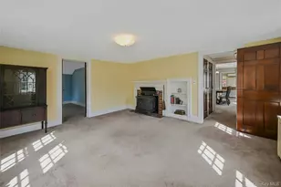 147 N Country Rd, Mount Sinai, NY 11766 - Photo 20