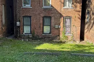 117 Renwick St, Newburgh, NY 12550 - Photo 4