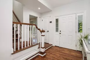 16 Tuxedo Dr, Melville, NY 11747 - Photo 4