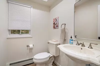 16 Tuxedo Drive, Melville, NY 11747 - Photo 8