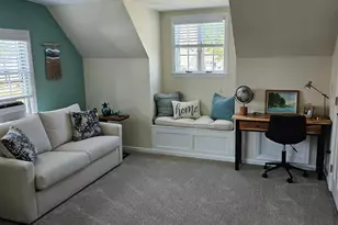 681 N Clinton Ave, Lindenhurst, NY 11757 - Photo 16