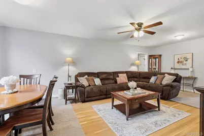 14 Soundview Avenue #12, White Plains, NY 10606 - Photo 8