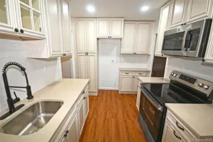 112-13 178th St, Addisleigh Park, NY 11433 - Photo 12