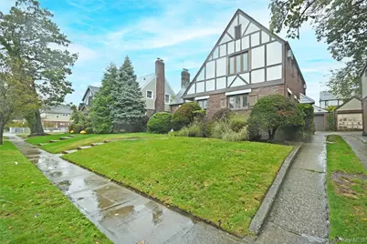 112-13 178th Street, Addisleigh Park, NY 11433 - Photo 2