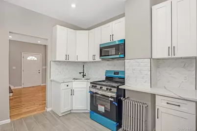 7 Continental Hill, Glen Cove, NY 11542 - Photo 12