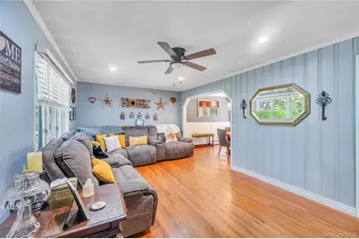 1199 Connetquot Avenue, Central Islip, NY 11722 - Photo 6