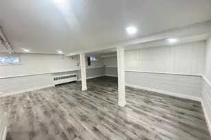 7 Henry St, Great Neck, NY 11023 - Photo 14