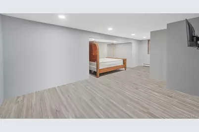 1493 Flanders Road, Flanders, NY 11901 - Photo 16