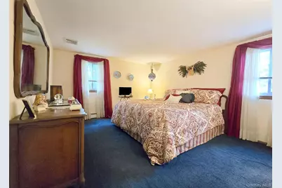 67 Van Brunt Avenue, Selden, NY 11784 - Photo 10