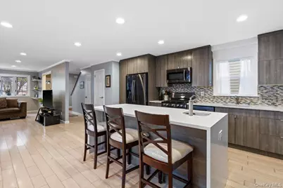 105 Hart Avenue, Yonkers, NY 10704 - Photo 12