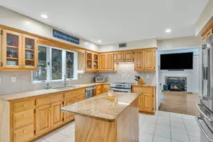 27 Tower Hill Rd, Shoreham, NY 11786 - Photo 10
