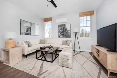 300 Carleton Avenue #7213, Central Islip, NY 11722 - Photo 8