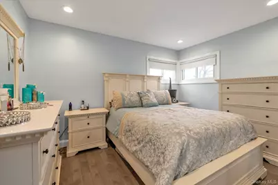 5 Wilfred Boulevard, Hicksville, NY 11801 - Photo 8