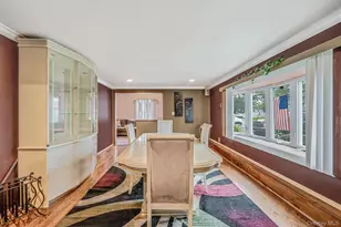 197 E 2nd St, Deer Park, NY 11729 - Photo 8