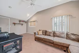 197 E 2nd St, Deer Park, NY 11729 - Photo 10