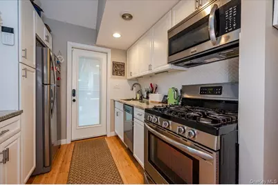 77 Florida Street, Long Beach, NY 11561 - Photo 10