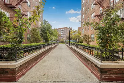 480 Riverdale Avenue #7L, Yonkers, NY 10705 - Photo 4