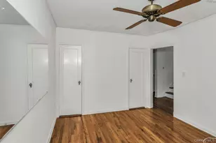 16 William St, New Hyde Park, NY 11040 - Photo 8