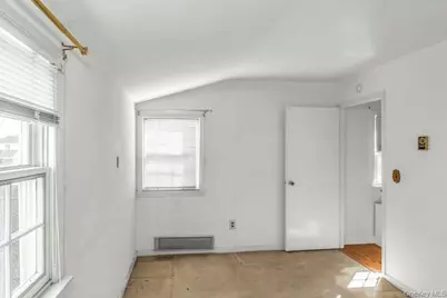 16 William Street, New Hyde Park, NY 11040 - Photo 16