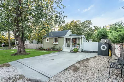 6 Franklin Avenue, Bayville, NY 11709 - Photo 2