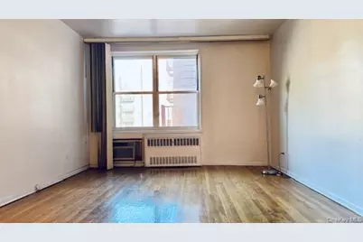 142-05 Roosevelt Avenue #521, Flushing, NY 11354 - Photo 8