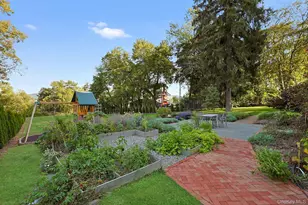 512 Grand Ave, Balmville, NY 12550 - Photo 36