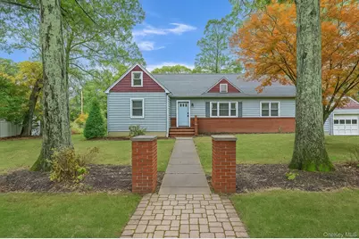 34 Rose Court, Smithtown, NY 11787 - Photo 22