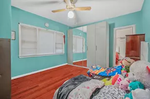 34 Rose Ct, Smithtown, NY 11787 - Photo 14