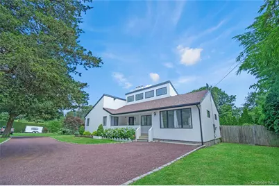 8 School Street, Hampton Bays, NY 11946 - Photo 2