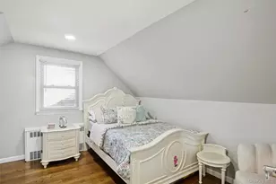 320 W 11th St, Deer Park, NY 11729 - Photo 20