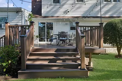 320 W 11th Street, Deer Park, NY 11729 - Photo 32