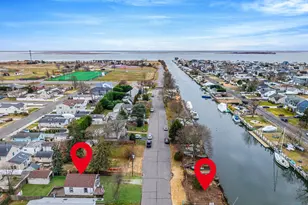 8 Eastern Concourse, Amityville, NY 11701 - Photo 22