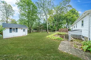 15 Raymond Ave, Farmingville, NY 11738 - Photo 18