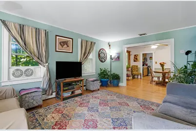 24 Overlook Drive, Huntington, NY 11743 - Photo 4