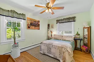 24 Overlook Dr, Huntington, NY 11743 - Photo 12