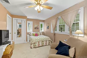 24 Overlook Dr, Huntington, NY 11743 - Photo 10