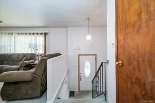 2282 Saratoga St, Oceanside, NY 11572 - Photo 4